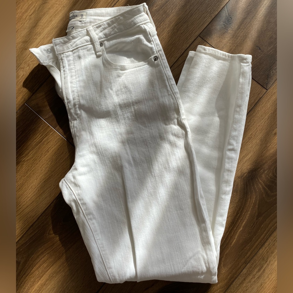 Abercrombie Curve Love Skinny Stretch White Jeans